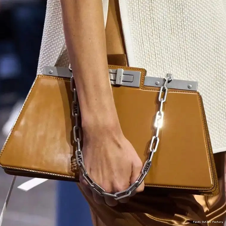 Affordable HOT Brown Cut Leather Fendi Peekaboo In Medium Calf Bag 0603